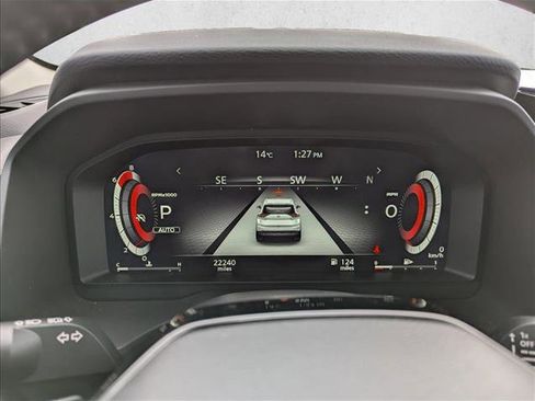 Used 2025 Nissan Rogue Platinum image 16