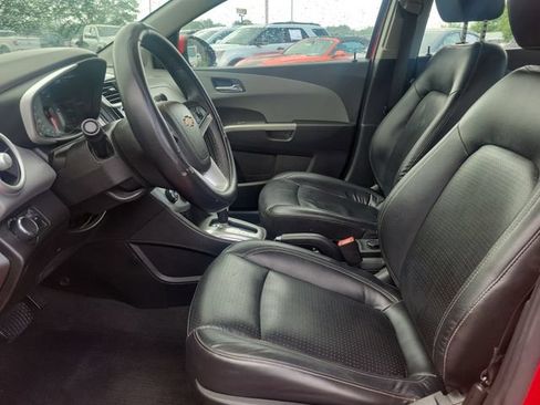 Used 2019 Chevrolet Sonic Premier FWD image 26