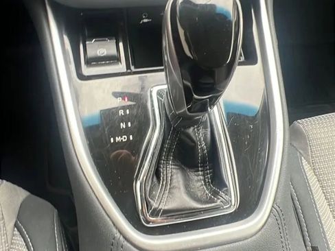 Used 2020 Subaru Outback Premium image 19