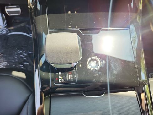 New 2025 Land Rover Range Rover Sport Autobiography AWD/4WD image 16
