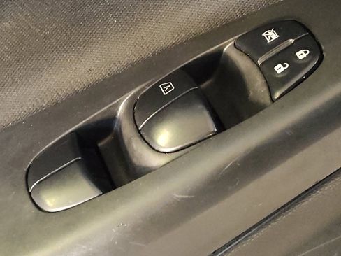 Used 2019 Nissan Sentra SV w/ Special Edition Package FWD image 27