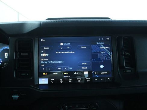Used 2025 Ford Bronco Badlands AWD/4WD image 14