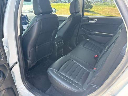 Used 2022 Ford Edge SEL w/ Convenience Package AWD/4WD image 12
