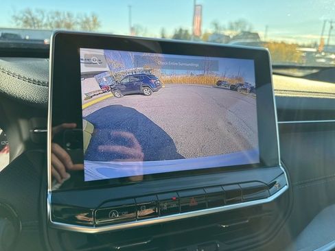 New 2026 Jeep Compass Latitude image 25