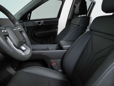 Certified 2026 Hyundai Santa Fe SEL FWD image 5