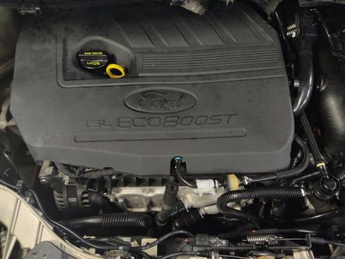 Used 2018 Ford Escape SE w/ SE Sync 3 Package FWD image 30