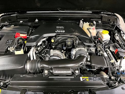 Used 2020 Jeep Wrangler Unlimited Sport S AWD/4WD image 32
