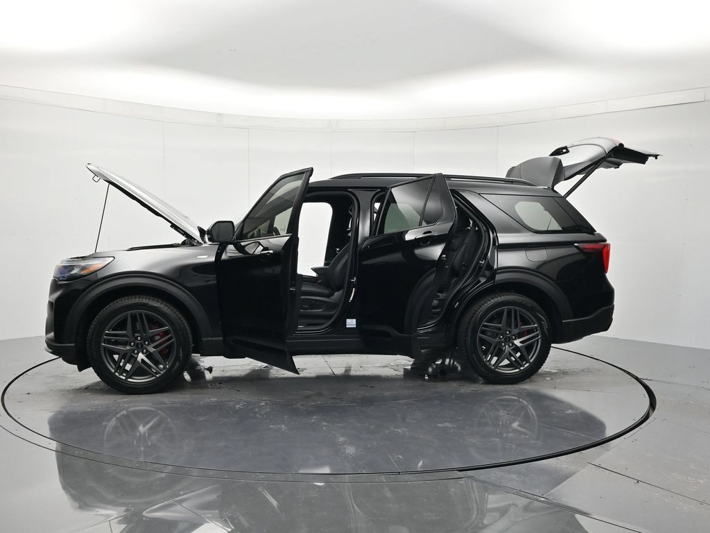 New 2026 Ford Explorer ST-Line w/ ST-Line Street Pack RWD image 46