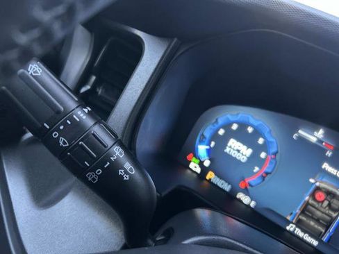 Used 2025 Ford Bronco Badlands image 26