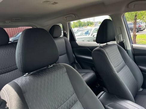 Used 2020 Nissan Rogue SV w/ Premium Package FWD image 28