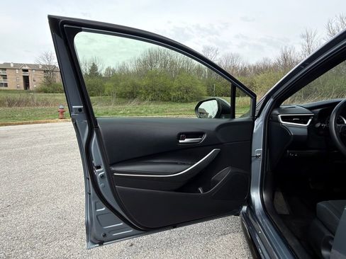 Used 2022 Toyota Corolla SE image 14