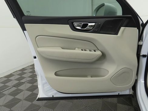 Used 2019 Volvo XC60 T5 Inscription w/ Protection Package Premier image 24