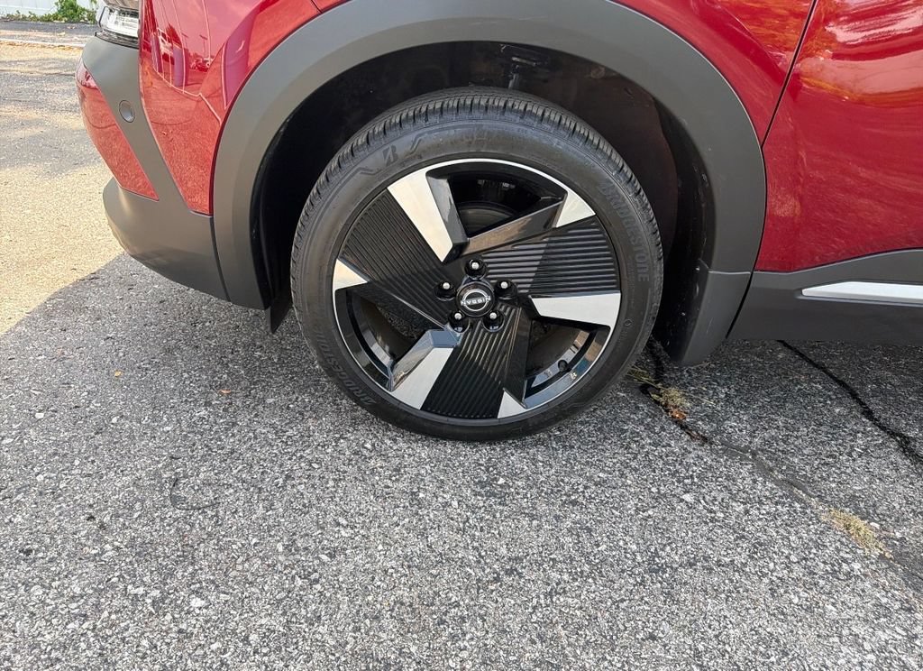 Certified 2026 Nissan Kicks SR w/ SR Premium Package AWD/4WD image 47