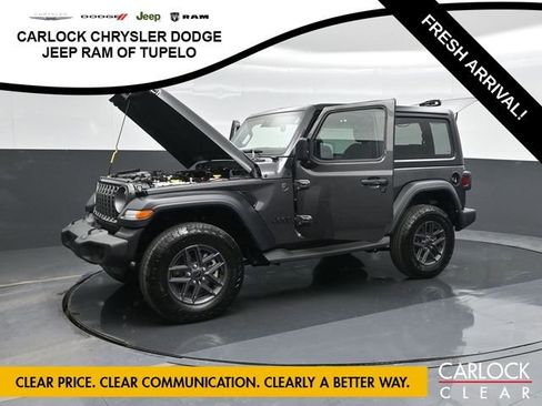 Used 2025 Jeep Wrangler Sport image 45