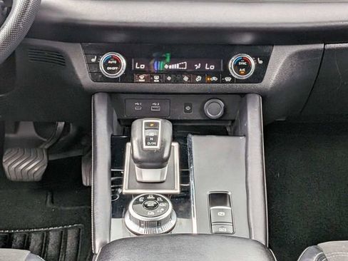 Used 2022 Mitsubishi Outlander SE AWD/4WD image 21