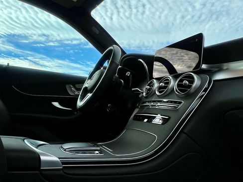 Certified 2022 Mercedes-Benz GLC 300 4MATIC image 15