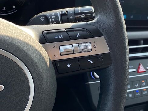 New 2026 Hyundai Tucson SE image 12