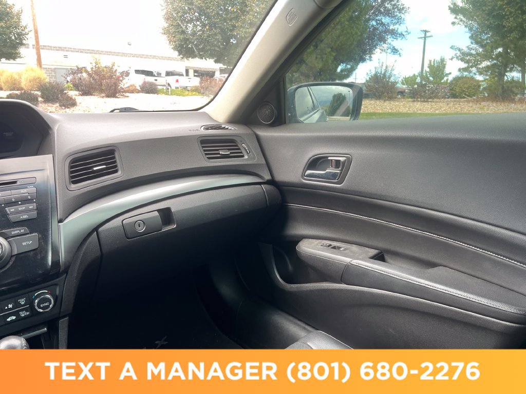 Used 2013 Acura ILX w/ Premium Package FWD image 24