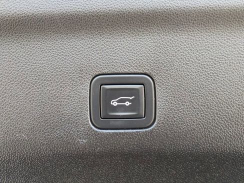 Used 2021 Cadillac Escalade Sport w/ Driver Assist Tech Package image 27