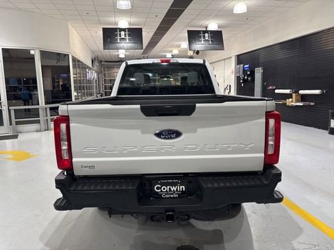 Used 2023 Ford F250 XL image 7