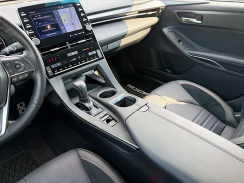 Used 2020 Toyota Avalon Touring w/ Advanced Safety Package FWD image 24