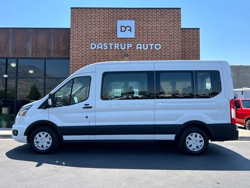 Used 2023 Ford Transit 350 XLT RWD image 3