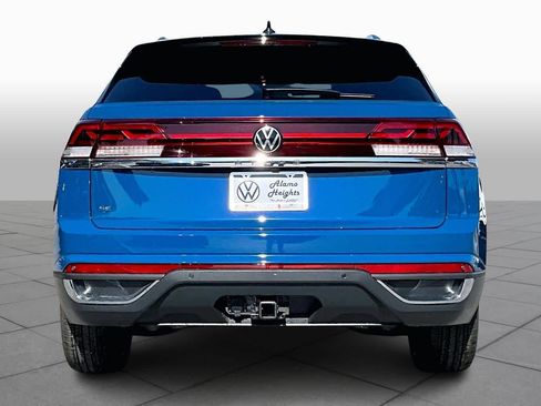 New 2026 Volkswagen Atlas Cross Sport SE image 4