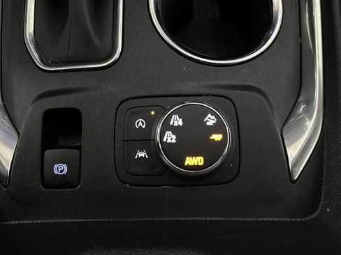 Used 2023 Chevrolet Traverse LT w/ LPO, Floor Liner Package AWD/4WD image 41