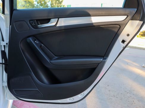 Used 2015 Audi A4 2.0T Premium image 11