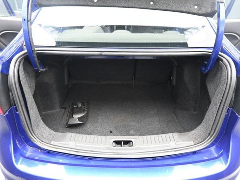 Used 2014 Ford Fiesta SE w/ Equipment Group 201A FWD image 24