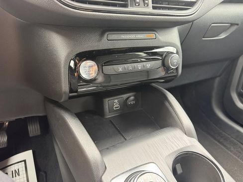 Certified 2025 Ford Escape ST-Line w/ Tech Pack #1 FWD image 38