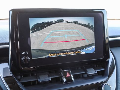 Used 2024 Toyota Corolla Cross LE image 23