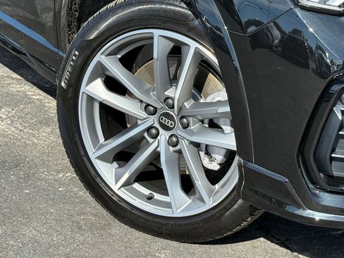 Certified 2023 Audi Q3 2.0T Premium w/ Black Optic Sport Package image 2