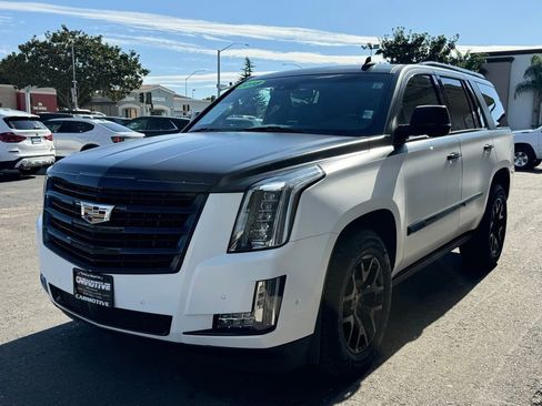 Used 2018 Cadillac Escalade Platinum image 10
