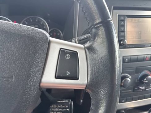 Used 2010 Jeep Commander Sport w/ Sun/Sound Group AWD/4WD image 23