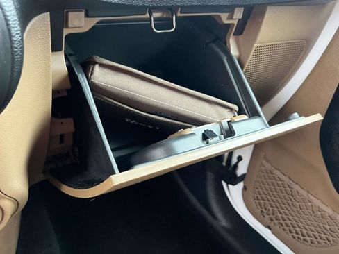 Certified 2017 Jeep Wrangler Unlimited Sahara w/ Dual Top Group image 28