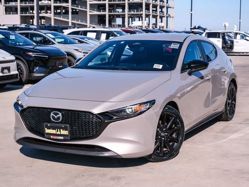 Used 2024 MAZDA MAZDA3 s FWD image 1