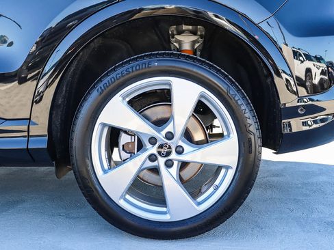 New 2025 Audi Q5 Premium Plus image 12