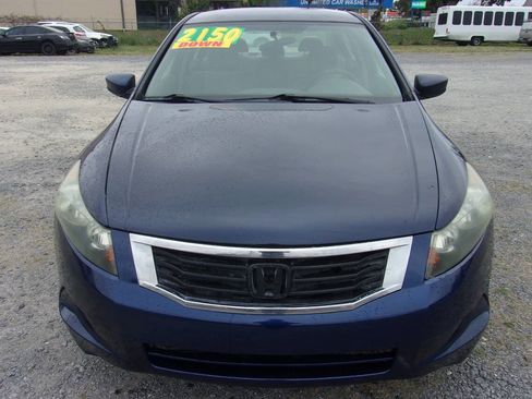 Used 2010 Honda Accord LX-P image 2