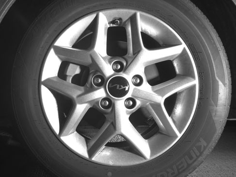 Used 2025 Kia Soul LX w/ LX Technology Package FWD image 12