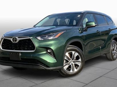 Used 2023 Toyota Highlander XLE