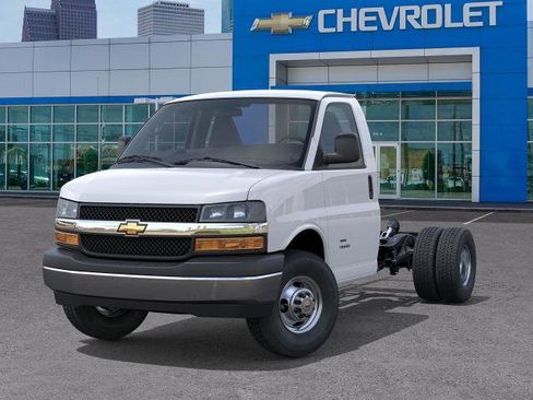 New 2026 Chevrolet Express 3500 w/ Ambulance Package RWD image 30