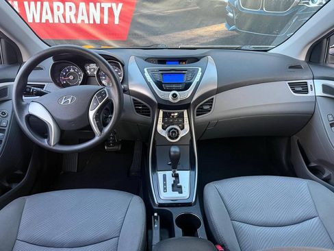 Used 2012 Hyundai Elantra GLS FWD image 16