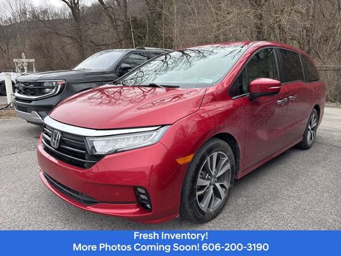 Used 2023 Honda Odyssey Touring image 9