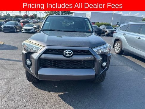 Used 2014 Toyota 4Runner SR5 AWD/4WD image 2