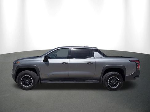 Used 2026 Chevrolet Silverado EV Trail Boss AWD/4WD image 14
