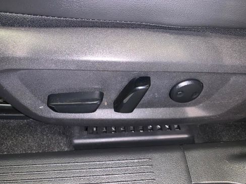 Used 2021 Nissan Rogue Platinum image 17