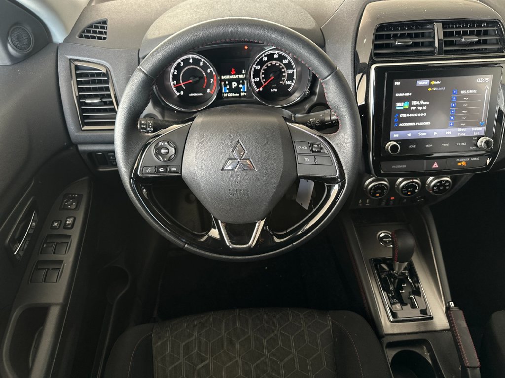 Used 2026 Mitsubishi Outlander Sport AWD image 13
