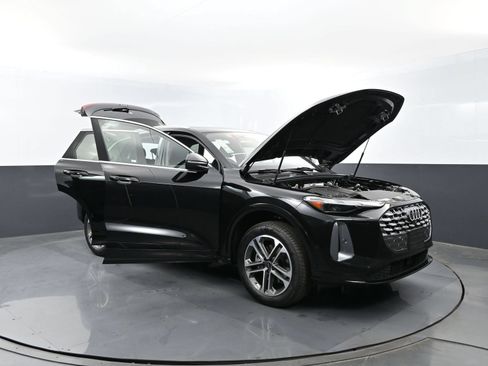 New 2026 Audi Q5 Premium AWD/4WD image 31