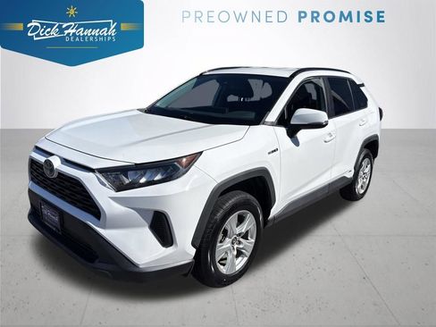 Used 2019 Toyota RAV4 LE w/ Carpet Mat Package AWD/4WD image 1